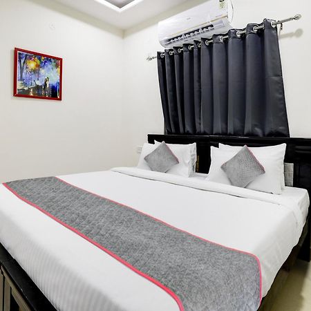 Super Townhouse De Alphabet Hotel Kukatpally Nexus Mall Hyderabad Exterior foto